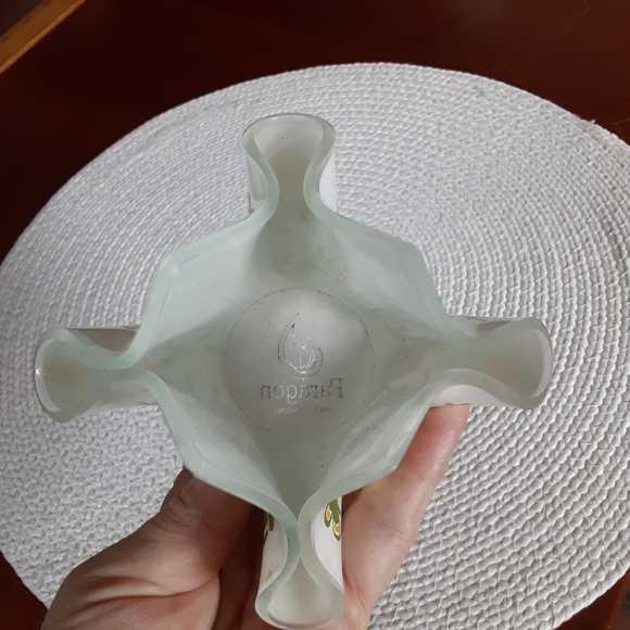 Paragon for Partylite fused glass handkerchief butterfly design votive h… - Picture 3 of 8